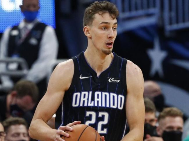 让他更加明 让他更加明