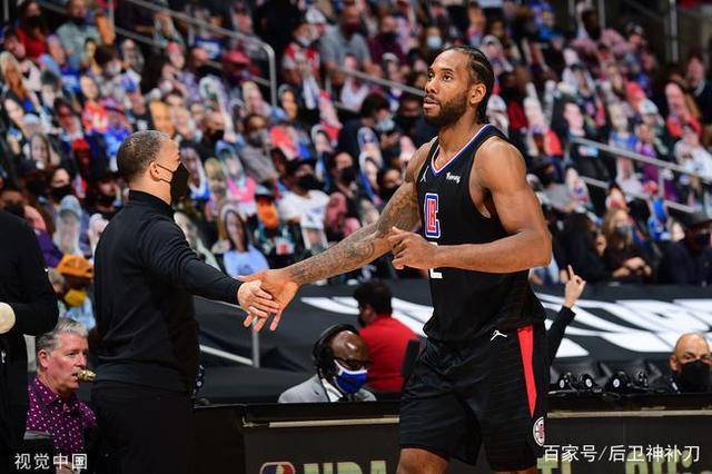 两者的每一 两者的每一