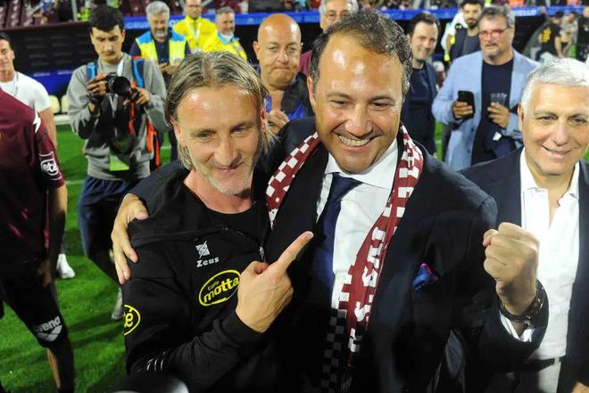 时刻依旧信 时刻依旧信