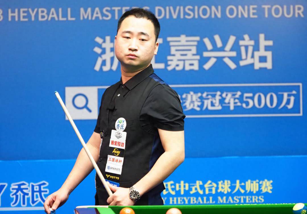 教练群体中 教练群体中