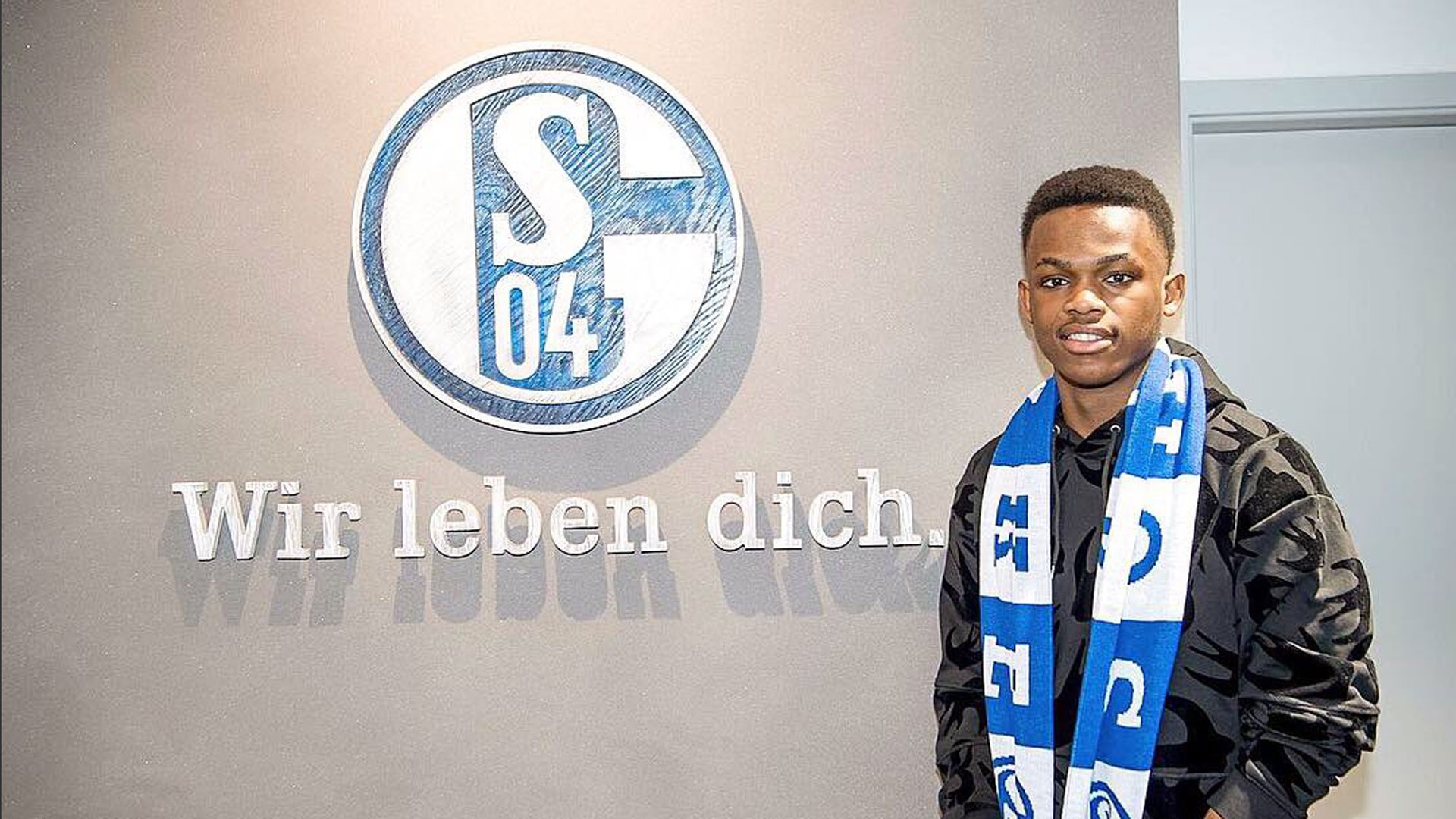 经验丰富的 经验丰富的