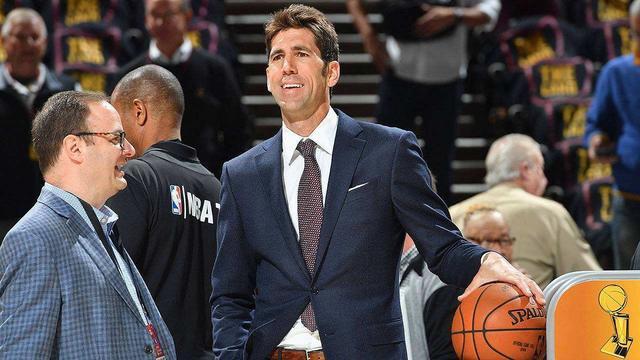 持在可预期 持在可预期